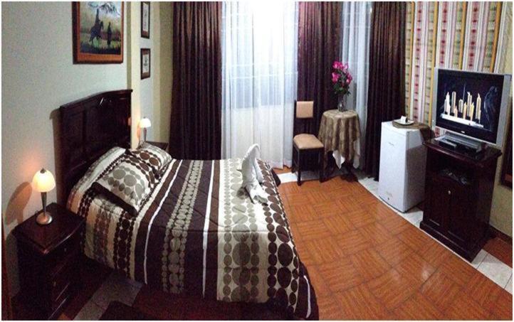 فندق Hostal Jora Continental