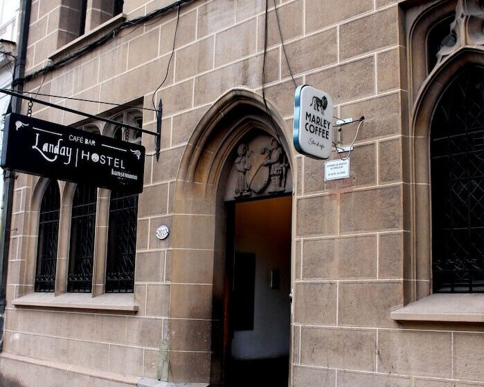 هتل Landay Hostel