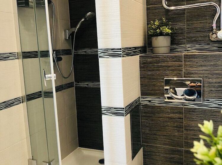 Fotos del hotel Voyage City Apartments:  14