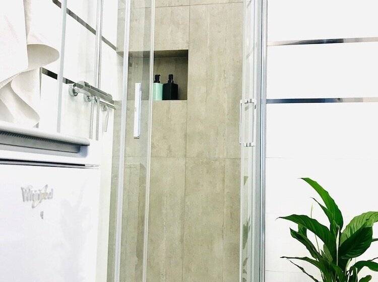 Fotos del hotel Voyage City Apartments:  5