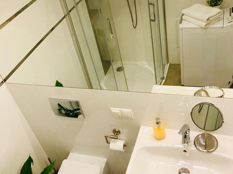 Fotos del hotel Voyage City Apartments:  6