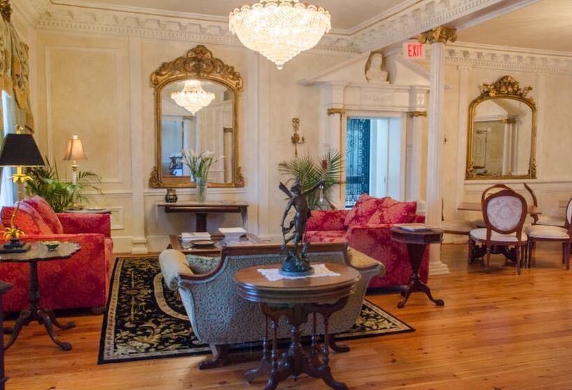 The Hotel Magnolia