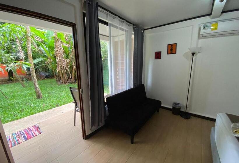 Aracari Garden Hostel