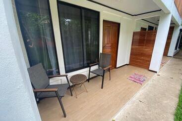 Aracari Garden Hostel