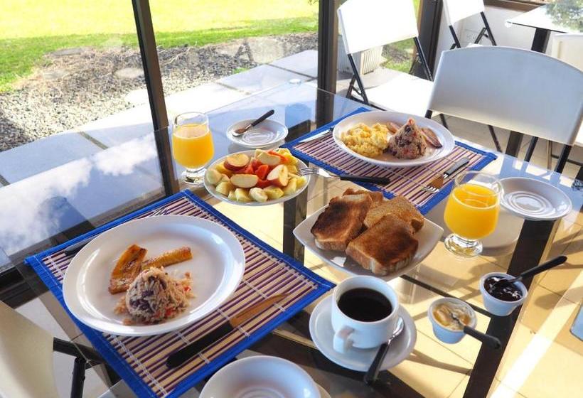 צימר Arenal Garden Lodge
