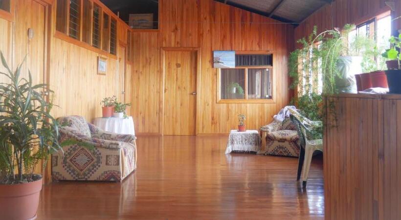 تختخواب و صبحانه Monte Los Lirios Lodge