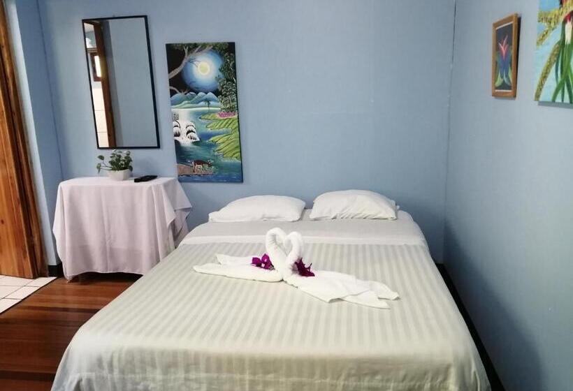 تختخواب و صبحانه Monte Los Lirios Lodge