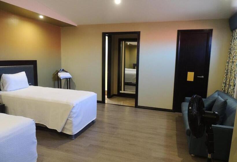 هتل 1915 Inn & Suites