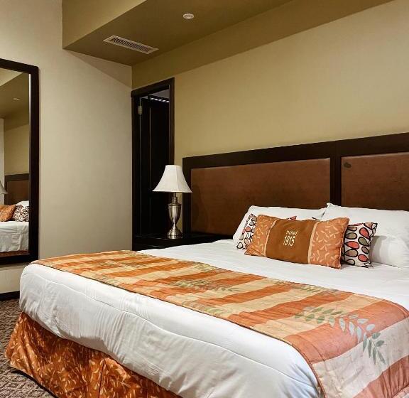 هتل 1915 Inn & Suites