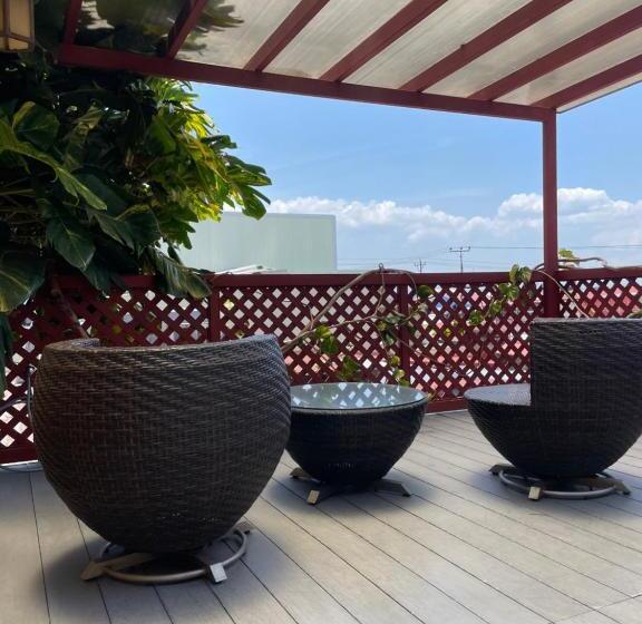هتل 1915 Inn & Suites