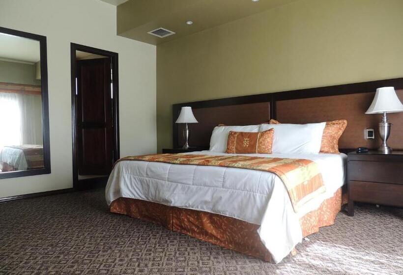 هتل 1915 Inn & Suites