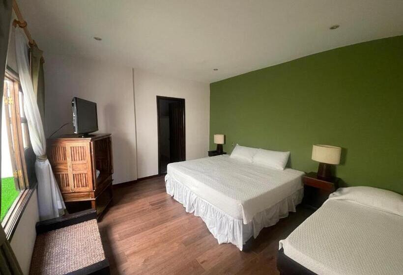 هتل 1915 Inn & Suites