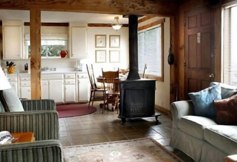 هتل Bodega Harbor Inn