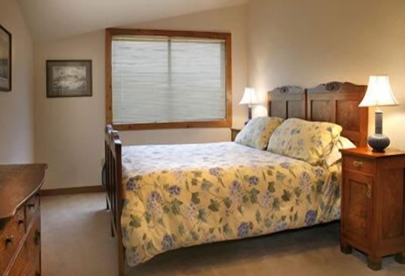 هتل Bodega Harbor Inn