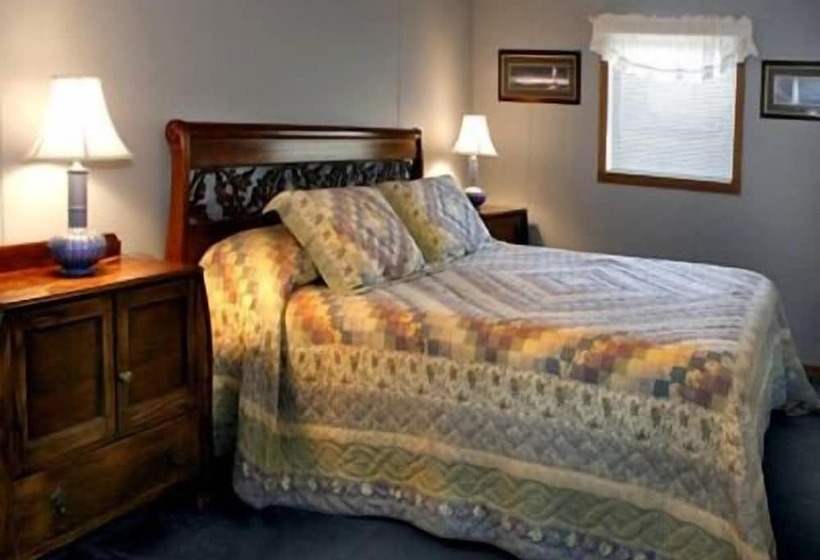 هتل Bodega Harbor Inn