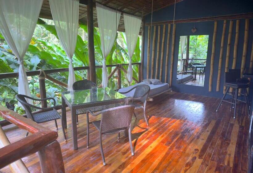 هتل Canaima Chill House