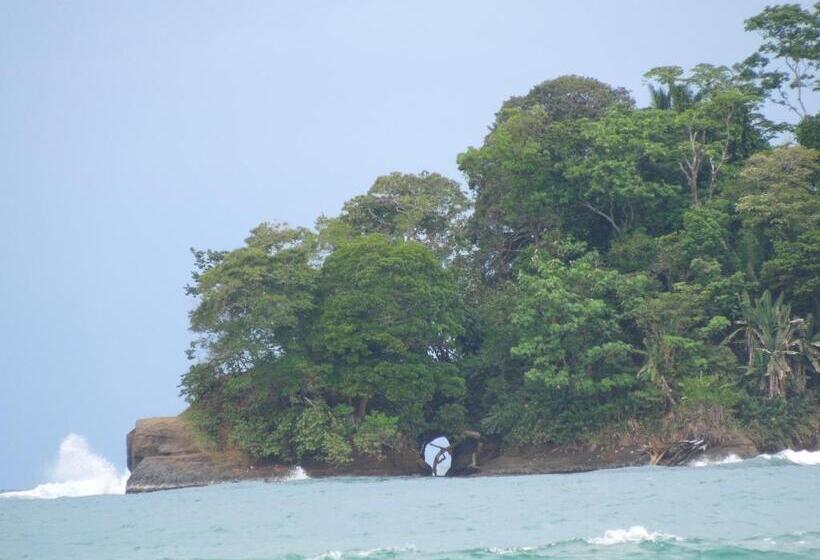 هتل Casitas Las Flores