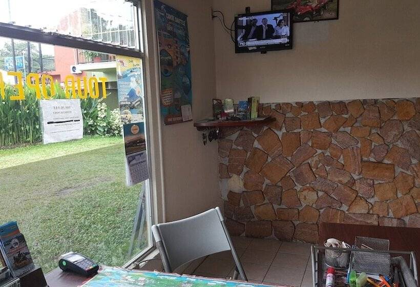 هتل Fas B&b