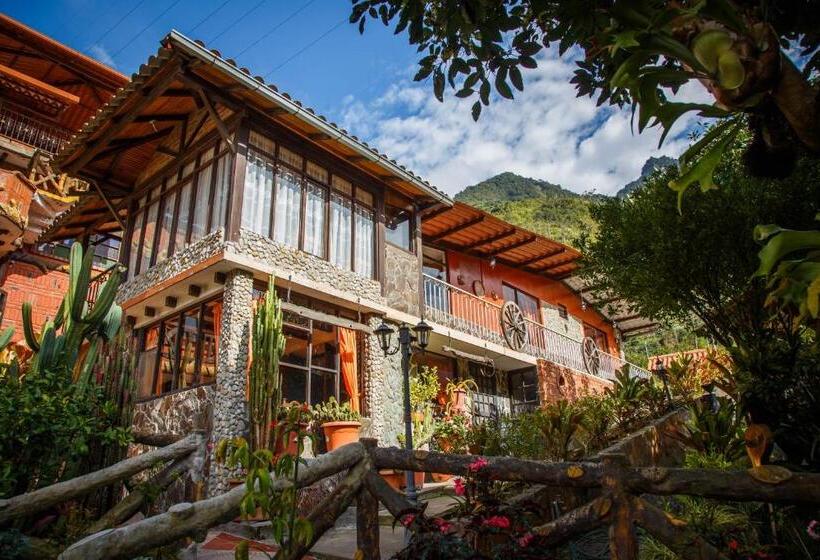 فندق Jardines De Chamana