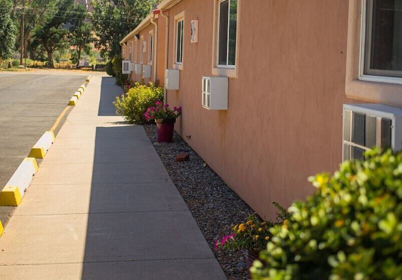 בית מלון כפרי Kokopelli Inn