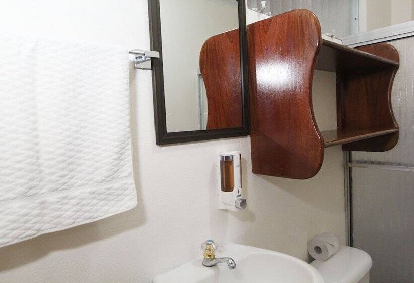 هتل La Fortuna Rooms