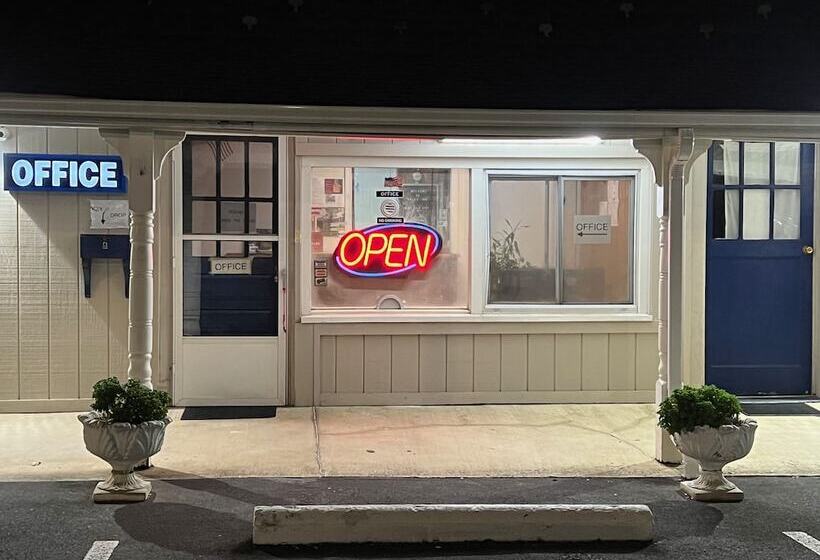 호텔 Relax Inn In Natural Bridge