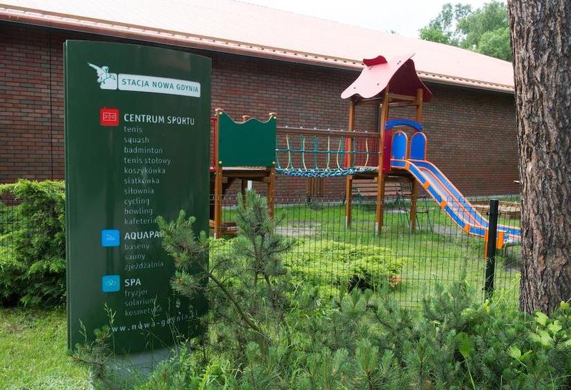 Отель Stacja Nowa Gdynia Bed & Breakfast