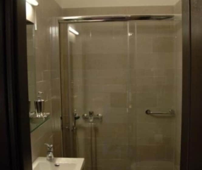هتل Thalia Rooms