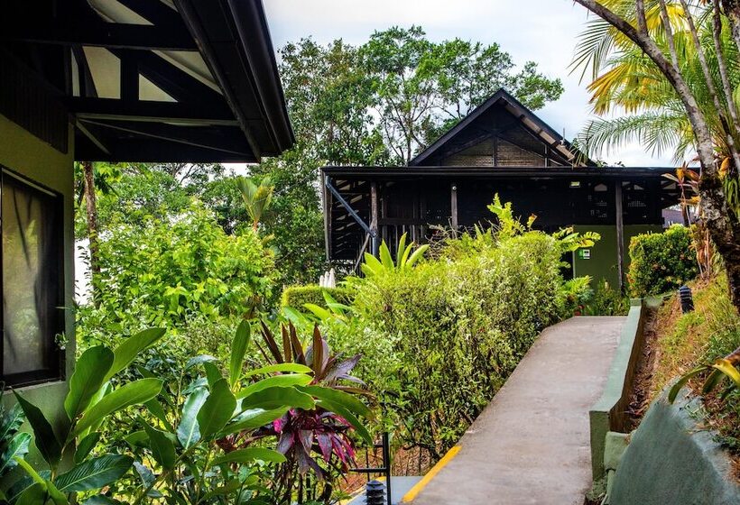 فندق Tiki Villas Rainforest Lodge & Spa