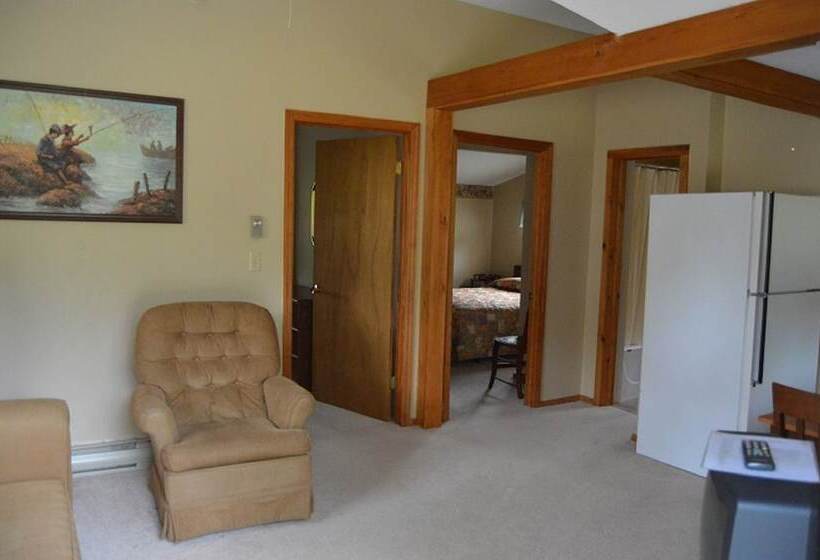 Kennebunk Gallery Motel And Cottages