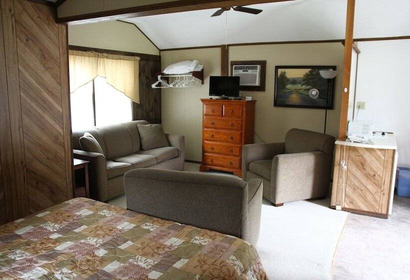 Kennebunk Gallery Motel And Cottages