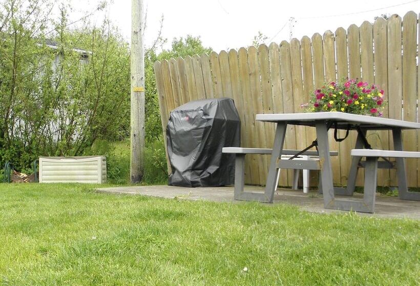 Sea Haven Motel & Guest House