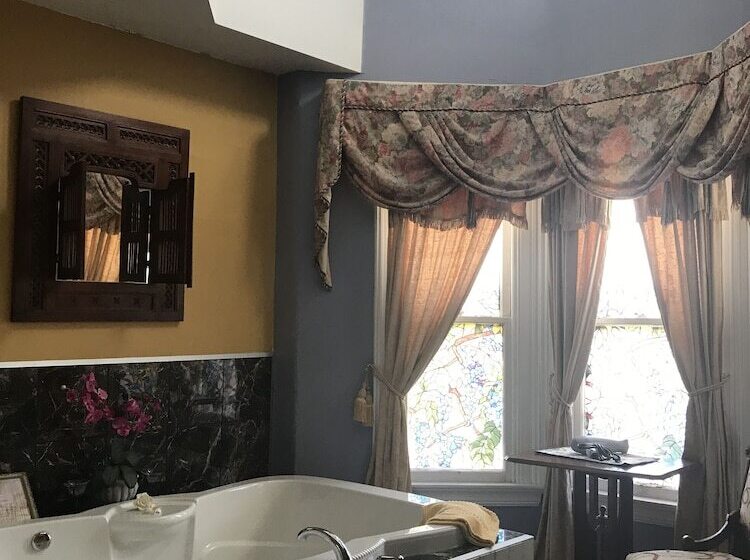 Fotos del hotel A Night To Remember B & B:  7