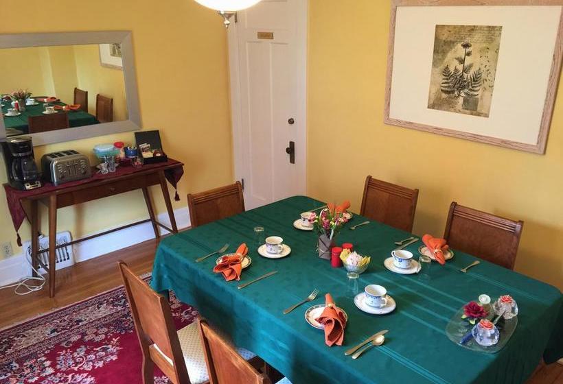 هتل Acacia Bed And Breakfast