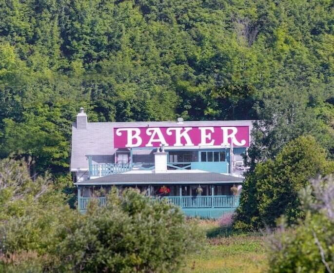 هتل Auberge Baker