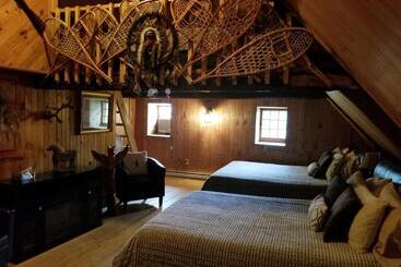 هتل Auberge Le P Tit Bonheur Hostel