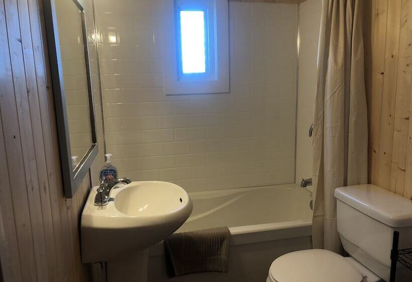 فندق Cottages On Pei Oceanfront