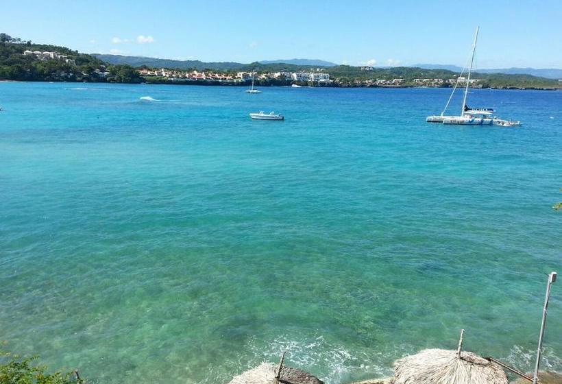 هتل Exxtraordinary Resort Bellamar