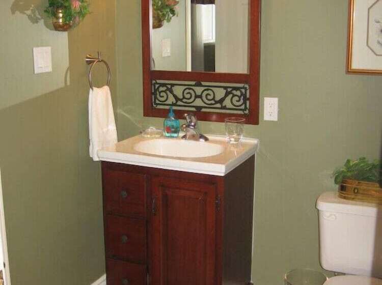 هتل Forest Hill Bed And Breakfast