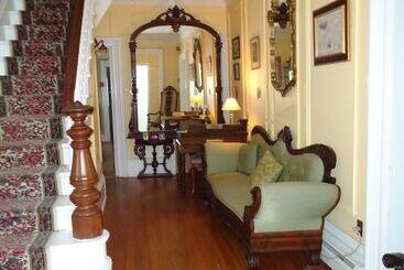هتل Governor's Mansion Inn