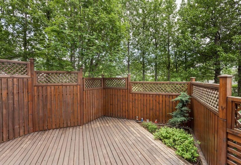 هتل Guesthouse Garun, Skolavellir