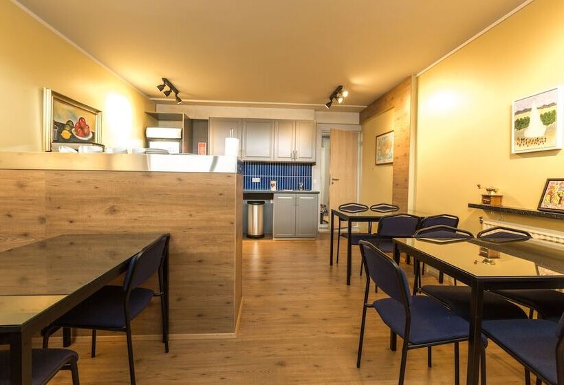 هتل Guesthouse Garun, Skolavellir