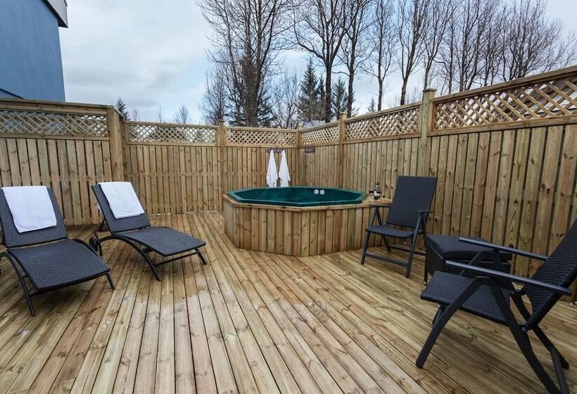 هتل Guesthouse Garun, Skolavellir