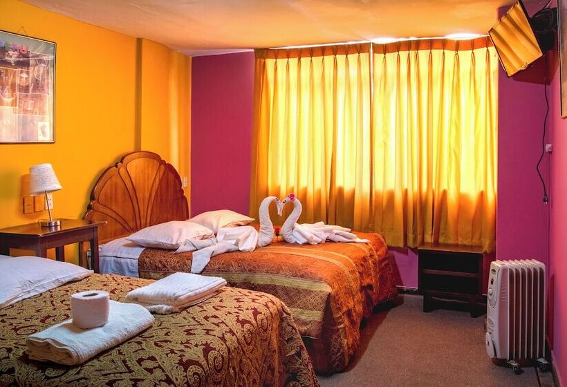 هتل Hostal Virgen De Las Nieves Ii