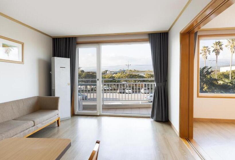 هتل Kensington Resort Seogwipo
