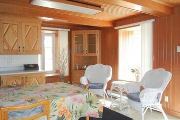 هتل La Maison Toussaint Toupin