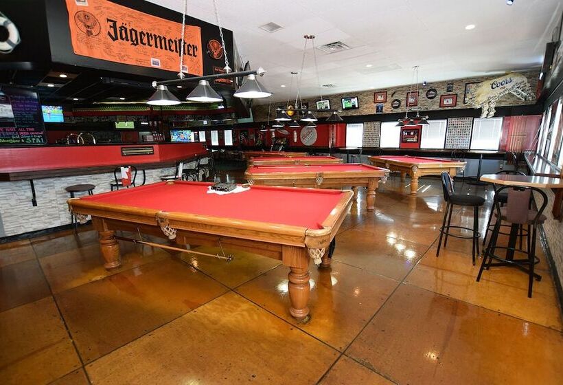 فندق Lakeland Inn