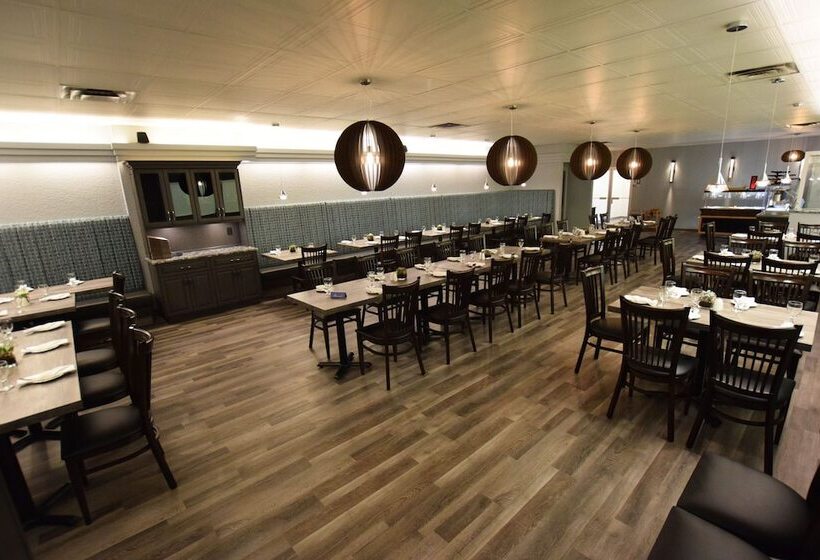 فندق Lakeland Inn