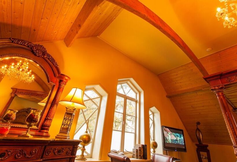 هتل Landgoed Huis De Voorst