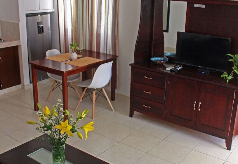 Fotos del hotel Nadet Suites:  27 Fotos del hotel Nadet Suites:  27